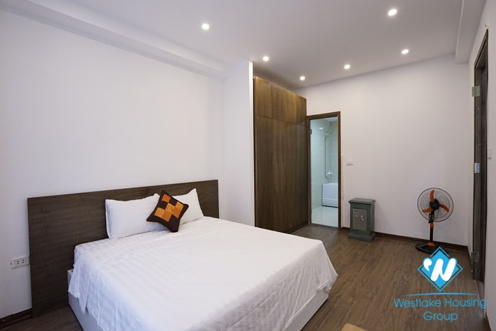 A nice spacious one bedroom apartment for rent in Ling Lang